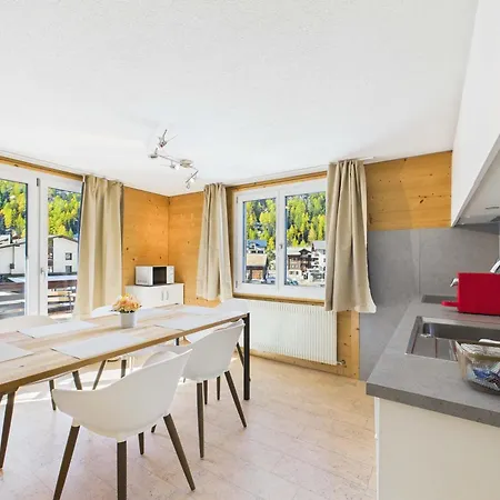 Apartment Vacation For Families & Groups *